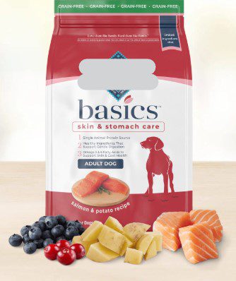 Front-of-bag marketing showcases salmon, potatoes, blueberries, and cranberries to give an impression of abundant, premium ingredients. While these foods are visually highlighted to attract buyers, a closer look at the ingredient list reveals that the featured ‘superfoods’ are present only in trace amounts—often less than 1% of the total recipe